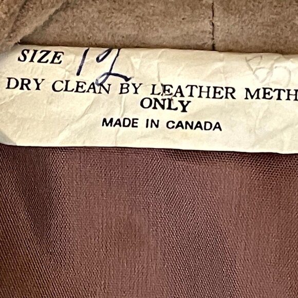 Classic Timeless Taupe / Tan Textured Suede Leather Suit 2 pc Suit plus belt - Picture 9 of 15